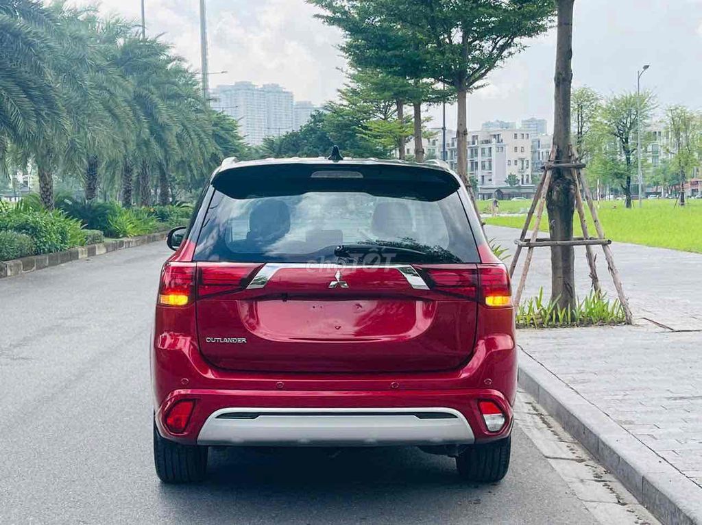Mitsubishi Outlander 2022 2.0 CVT hơn 5 vạn km!. Mua bán Ô tô tại Quận Thanh Xuân Hà Nội được đăng bởi Dương Xuân Trường hình 5