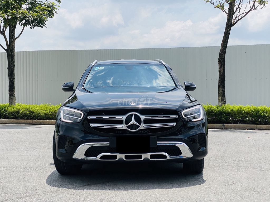 Mercedes Benz GLC Class 2022 lăn bánh 2v6 km