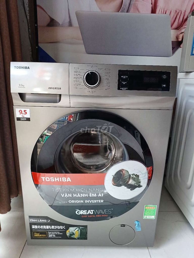 MÁY GIẶT TOSHIBA 9,5KG TRƯNG BÀY BẢO HÀN 2 NĂM