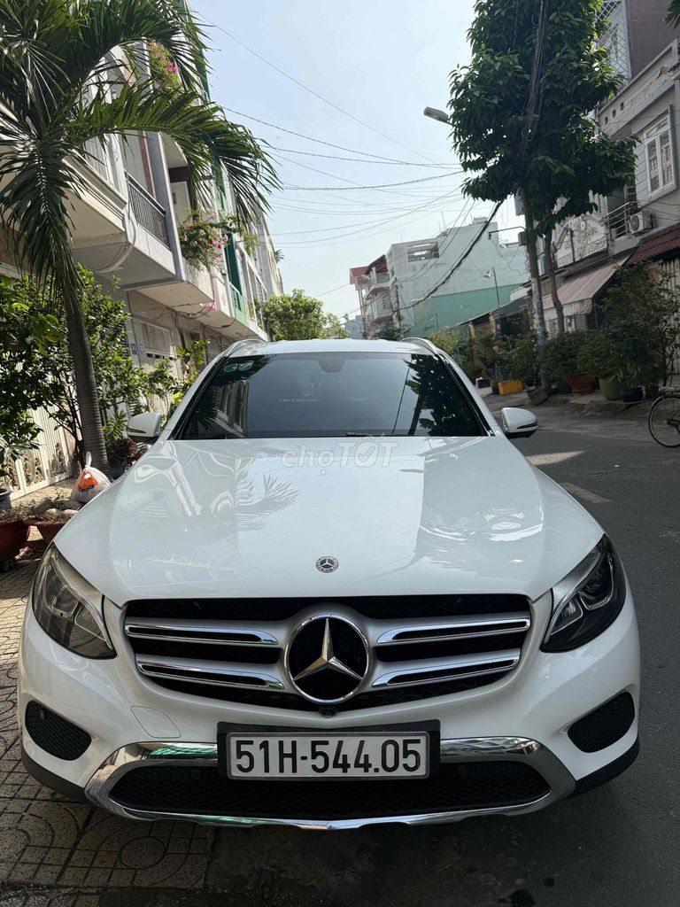 Mercedes Benz GLC 2019 200 - 65.000km. Mua bán Ô tô tại Quận Bình Tân Tp Hồ Chí Minh được đăng bởi Mỹ đông hình 1