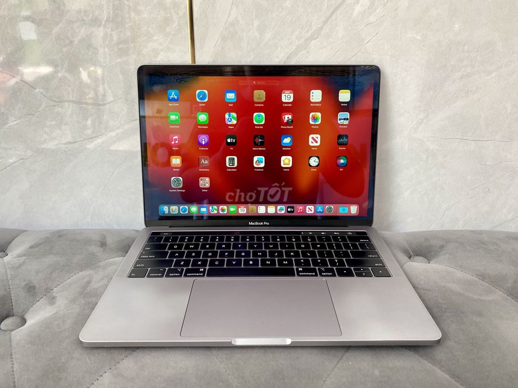 Macbook Pro 13 inch 2019 i7 2.8Ghz RAM 16GB SSD 1T