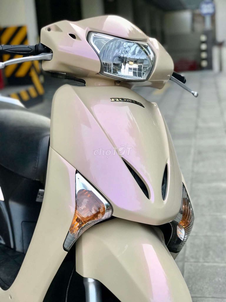 Honda lead 110 vàng be đời chót biển Hà Nội. Mua bán Xe máy tại Quận Ba Đình Hà Nội được đăng bởi ly hình 4