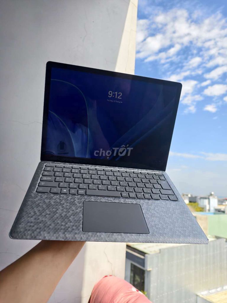 Surface Laptop 2 i5 8350u