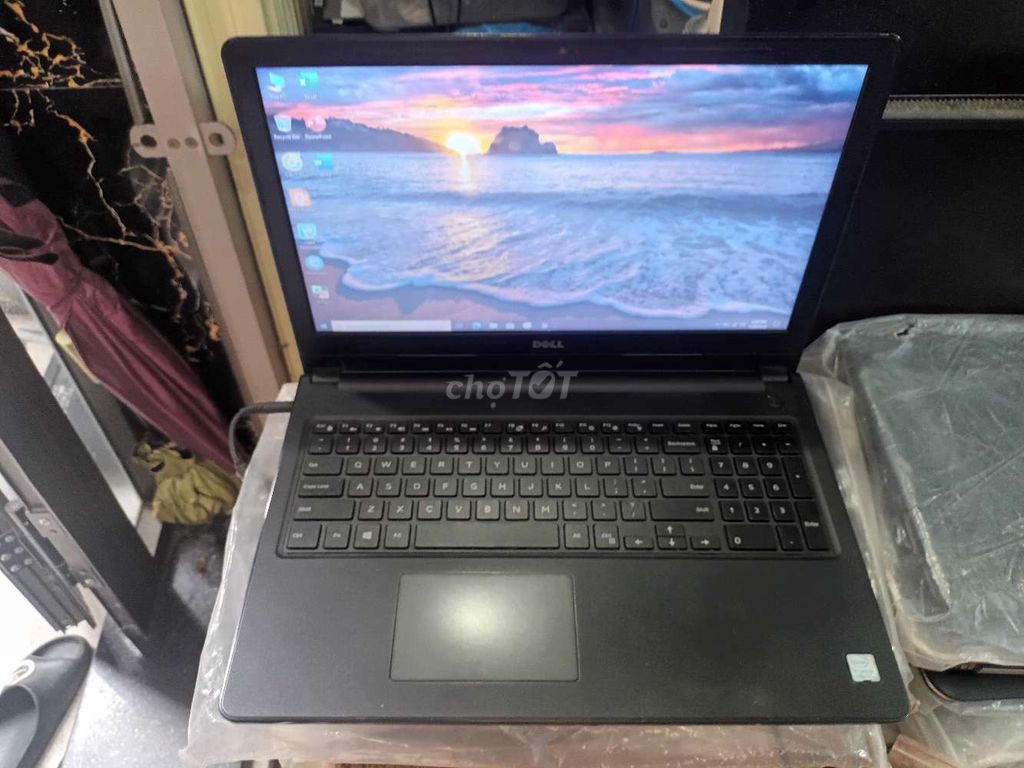 Dell 3576 mỏng đẹp i3-8100U ram8gb ssd120g. Mua bán Laptop tại Quận Hải Châu Đà Nẵng được đăng bởi NGUYỄN ĐĂNG LÝ hình 1