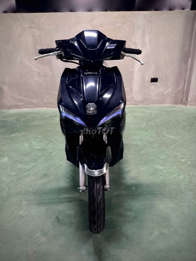 HONDA AIRBLADE 2019 CHÍNH CHỦ ODO 10.300KM. Mua bán Xe máy tại Quận Cầu Giấy Hà Nội được đăng bởi iMotorbike Hà Nội hình 1