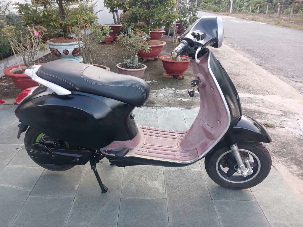 Thanh lý xe điện Vecpa màu đen. Mua bán Xe điện tại Thị xã Bến Cát Bình Dương được đăng bởi pham the cao hình 1