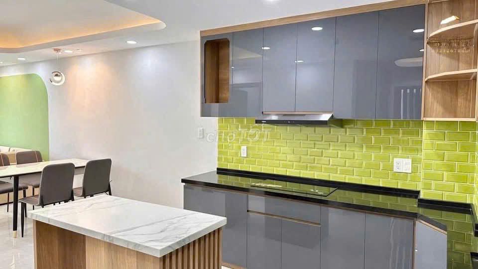 Cho thuê căn hộ Saigon South Residences, 2pn, 14 triệu, LH. Phí Thanh