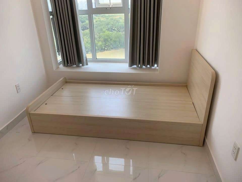 Giường ngủ 1m8x2m Mới 90%. Mua bán Giường, chăn ga gối nệm tại Thành phố Thủ Đức Tp Hồ Chí Minh được đăng bởi Phuong Truong hình 1