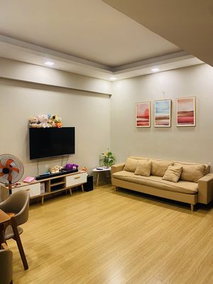 Cần bán căn hộ chung cư 1050 - Block B - View Landmark - 2 Tỷ 850