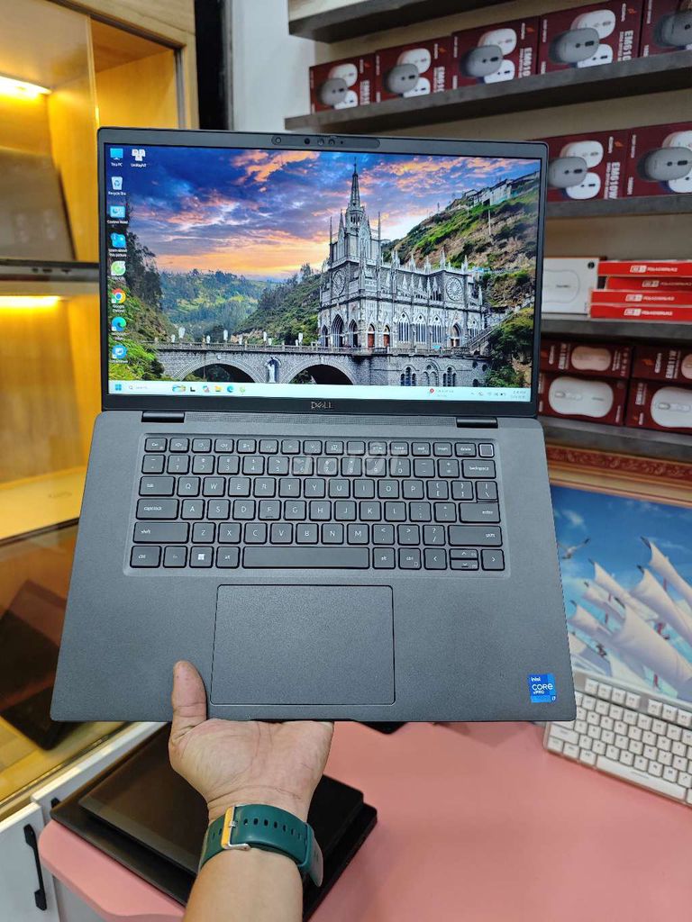 Dell Latitude 7530 i7-1255U 15.6 inch 16GB/256GB. Mua bán Laptop tại Thành phố Biên Hòa Đồng Nai được đăng bởi LAPTOP BIÊN HOÀ hình 1