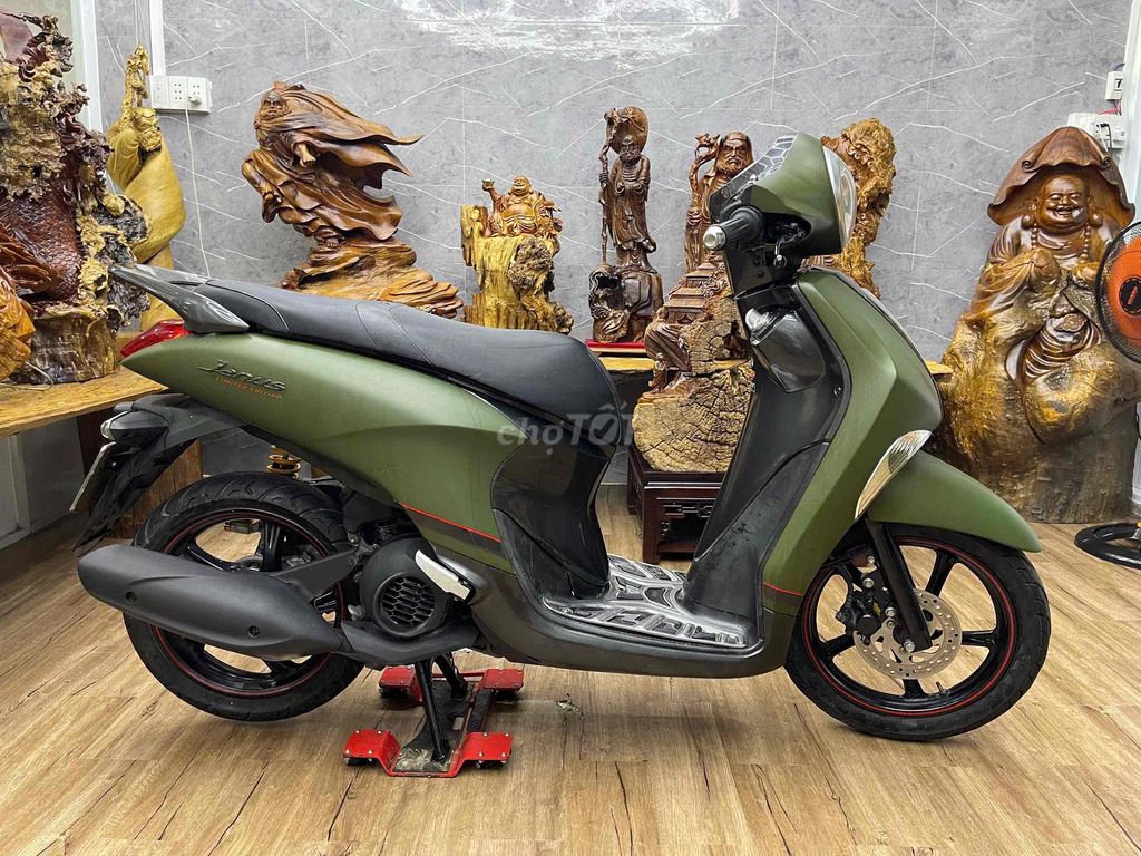 Janus smartkey chính chủ, máy êm thì thầm biển SG. Mua bán Xe máy tại Quận 8 Tp Hồ Chí Minh được đăng bởi Quân  hình 6