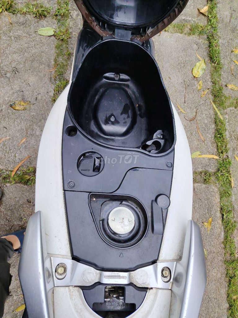 Bán vision 2016 tình trạng tốt, 2 vỏ mới thay. Mua bán Xe máy tại Thành phố Đà Lạt Lâm Đồng được đăng bởi Nguyễn Danh Trí hình 6