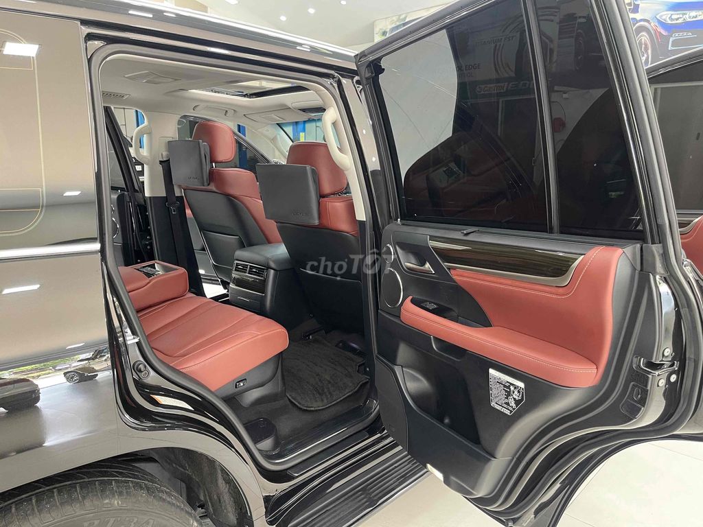 💢 LX570 sx 2019 - 57,000 km. Mua bán Ô tô tại Quận Tân Bình Tp Hồ Chí Minh được đăng bởi Nguyễn Văn Lâm hình 12