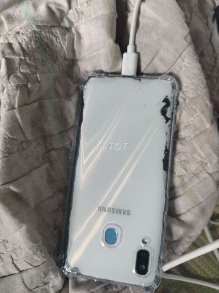 Samsung Trắng Đã qua sửa chữa. Mua bán Điện thoại tại Huyện Quảng Hòa Cao Bằng được đăng bởi Gia Huy hình 1