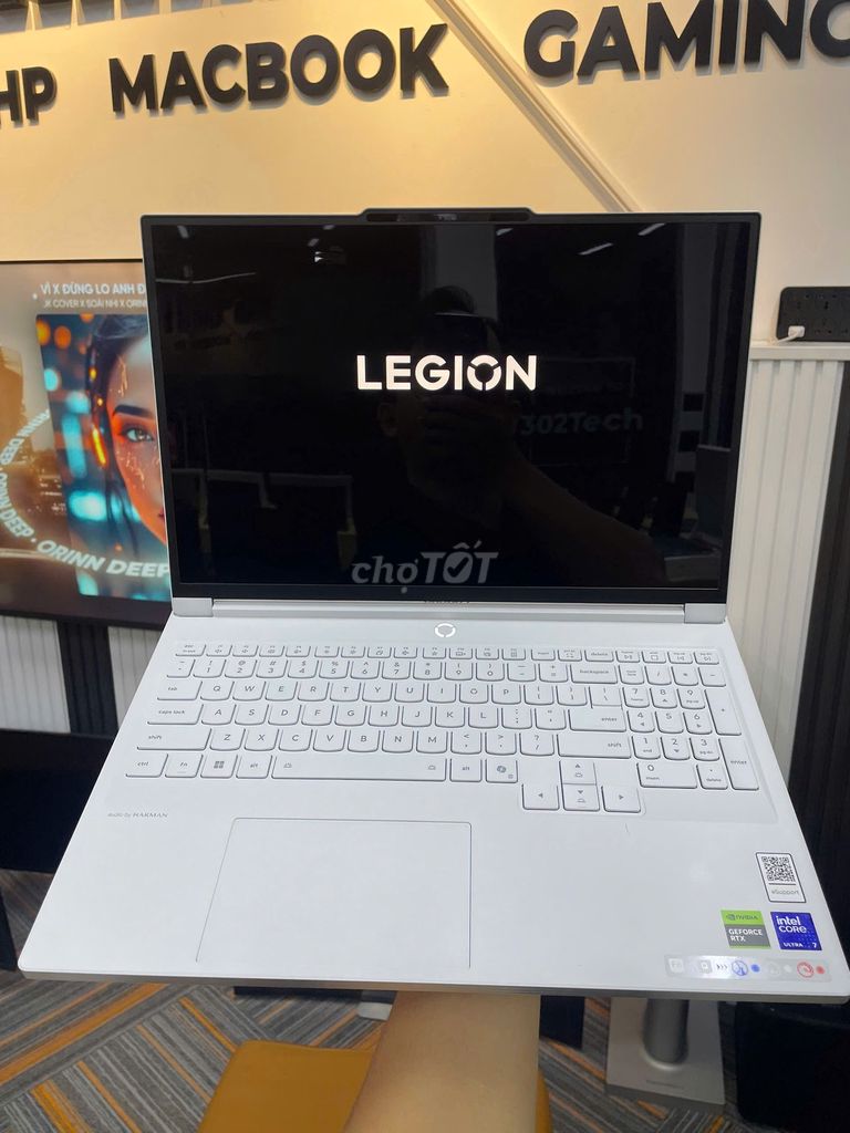 Lenovo Legion 7 Ultra 7 32GB/1TB. Mua bán Laptop tại Huyện Hóc Môn Tp Hồ Chí Minh được đăng bởi Xuân Quá hình 1