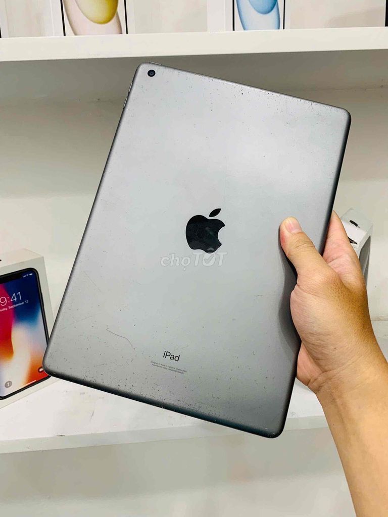 Ipad Gen 9 64GB wiif cũ + tặng kèm box zin máy