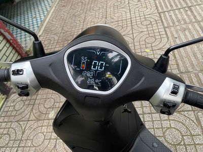 Xe máy điện VinFast Evo Grand 2025 Đen. Mua bán Xe điện tại Huyện Hóc Môn Tp Hồ Chí Minh được đăng bởi Jino