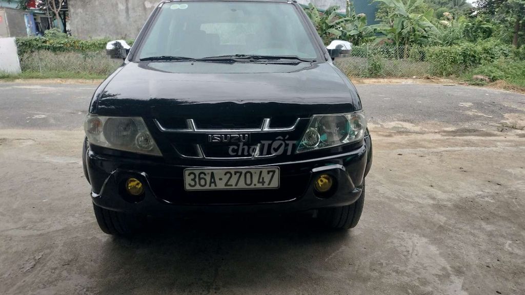 Isuzu Hilander 2005 photo 2