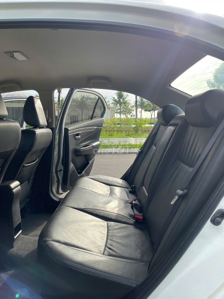 Suzuki Ciaz 2020 1.4AT trắng  - 66999km xe GĐ dùng. Mua bán Ô tô tại Thành phố Thủ Đức Tp Hồ Chí Minh được đăng bởi HỒ TRIỂN hình 8