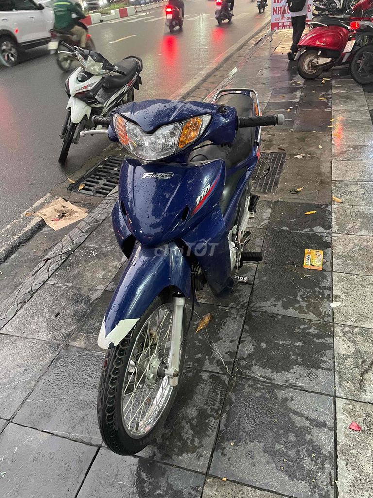 Cầm đồ thanh lý xe futune máy nguyên zin chất 2002. Mua bán Xe máy tại Quận Hà Đông Hà Nội được đăng bởi nguyenquan hình 3