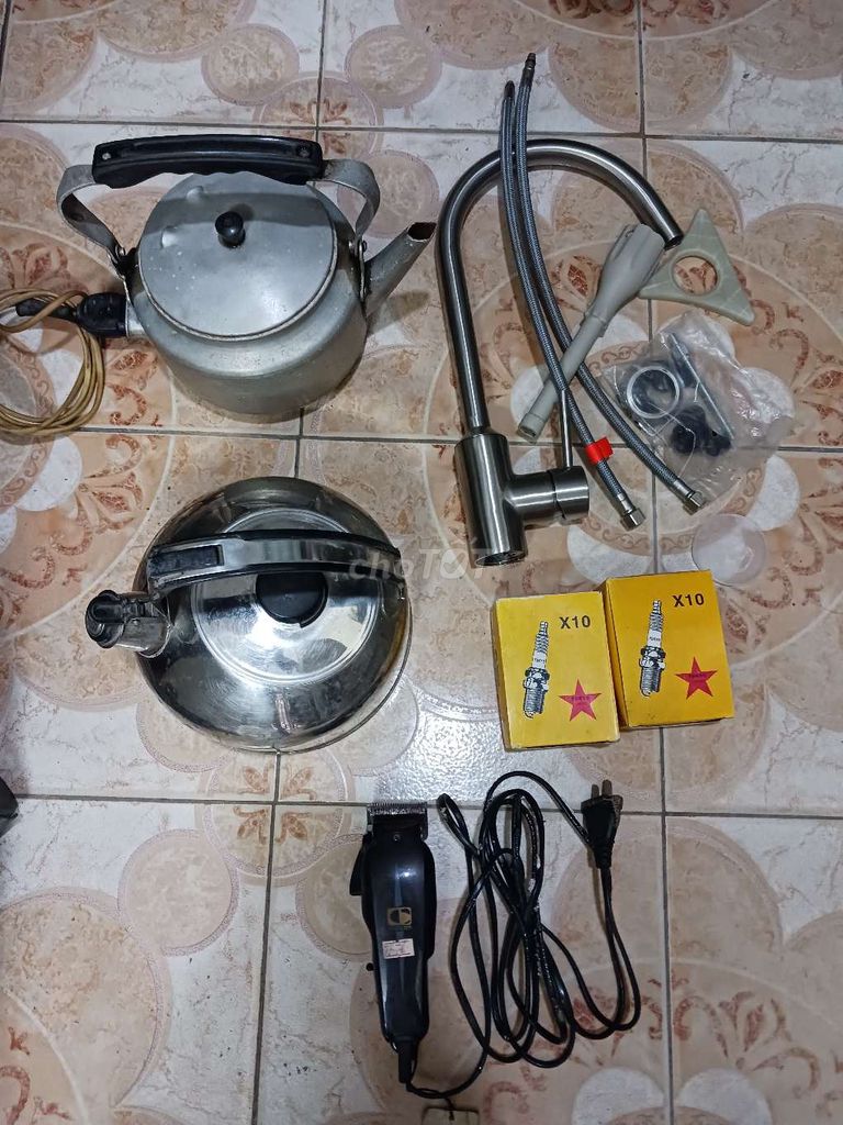 Ấm đun nước Inox còi báo sôi 20cm. Mua bán Dụng cụ nhà bếp tại Quận Hai Bà Trưng Hà Nội được đăng bởi Trần Đăng Minh hình 1