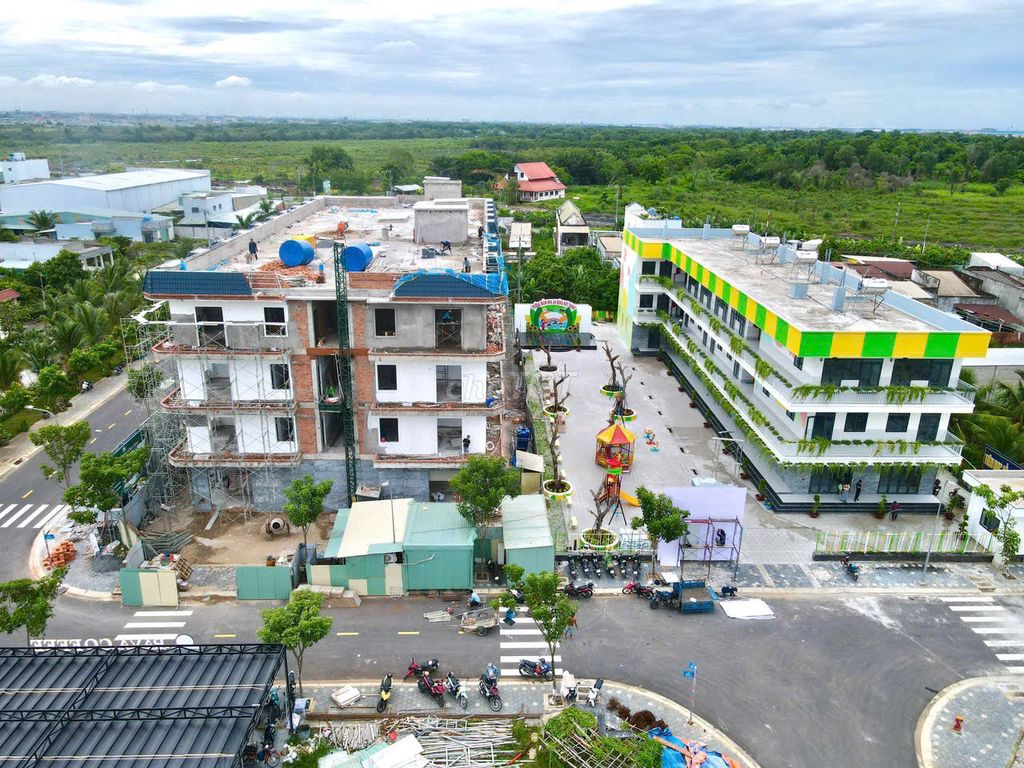 Bán Đất Tặng Căn Hộ ở ĐỨC HÒA NEW CITY.***