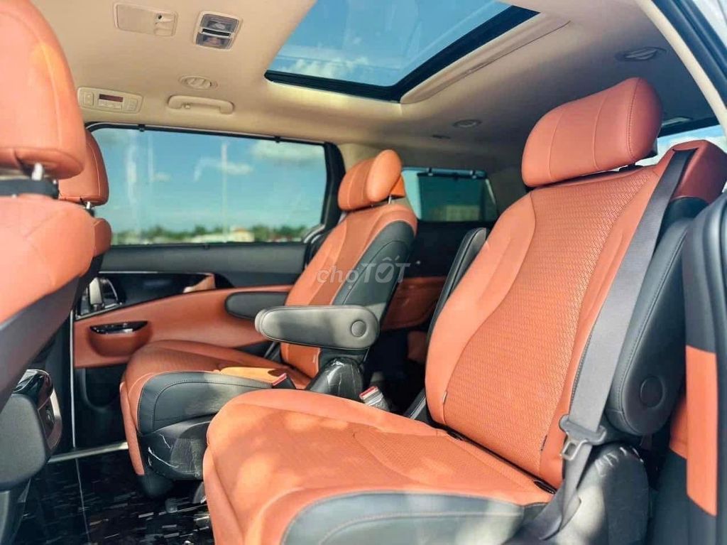 KIA CARNIVAL - ƯU ĐÃI GIẢM GIÁ - QUÀ TẶNG BHVC XE. Mua bán Ô tô tại Quận Tân Phú Tp Hồ Chí Minh được đăng bởi ĐẠI LÝ MAZDA KIA HCM hình 3