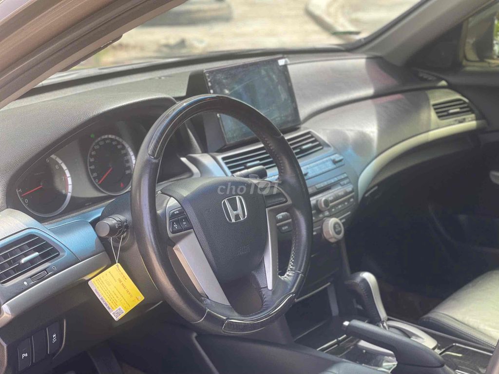 Honda Accord 2012 3.5 AT - 67000 km. Mua bán Ô tô tại Quận Long Biên Hà Nội được đăng bởi Mr Tài Oto hình 13