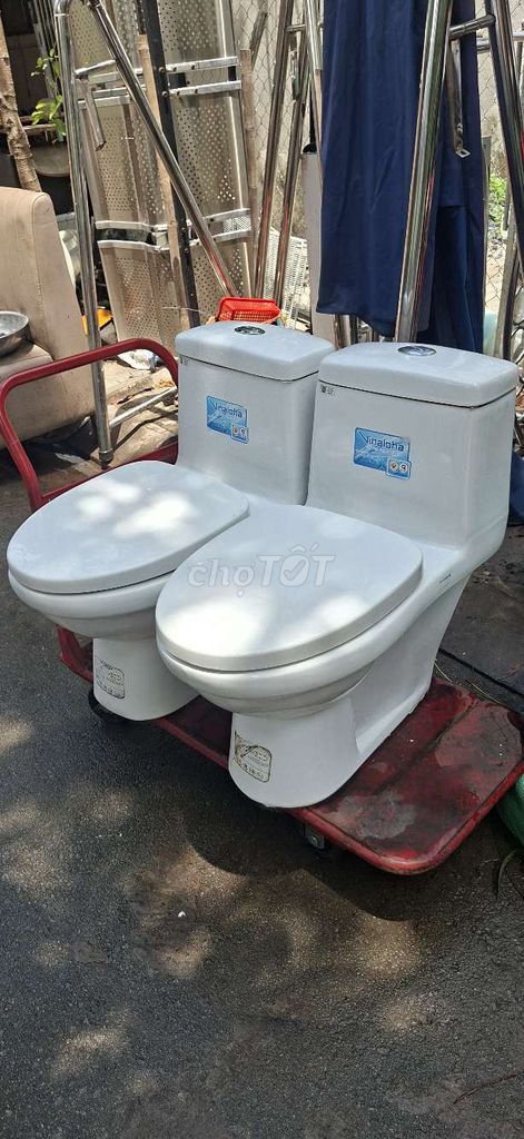 Thanh lý bồn cầu liền khối Vinaloha Sứ Trắng đẹp. Mua bán Thiết bị vệ sinh, nhà tắm tại Huyện Bình Chánh Tp Hồ Chí Minh được đăng bởi Trần Gia Phát hình 1