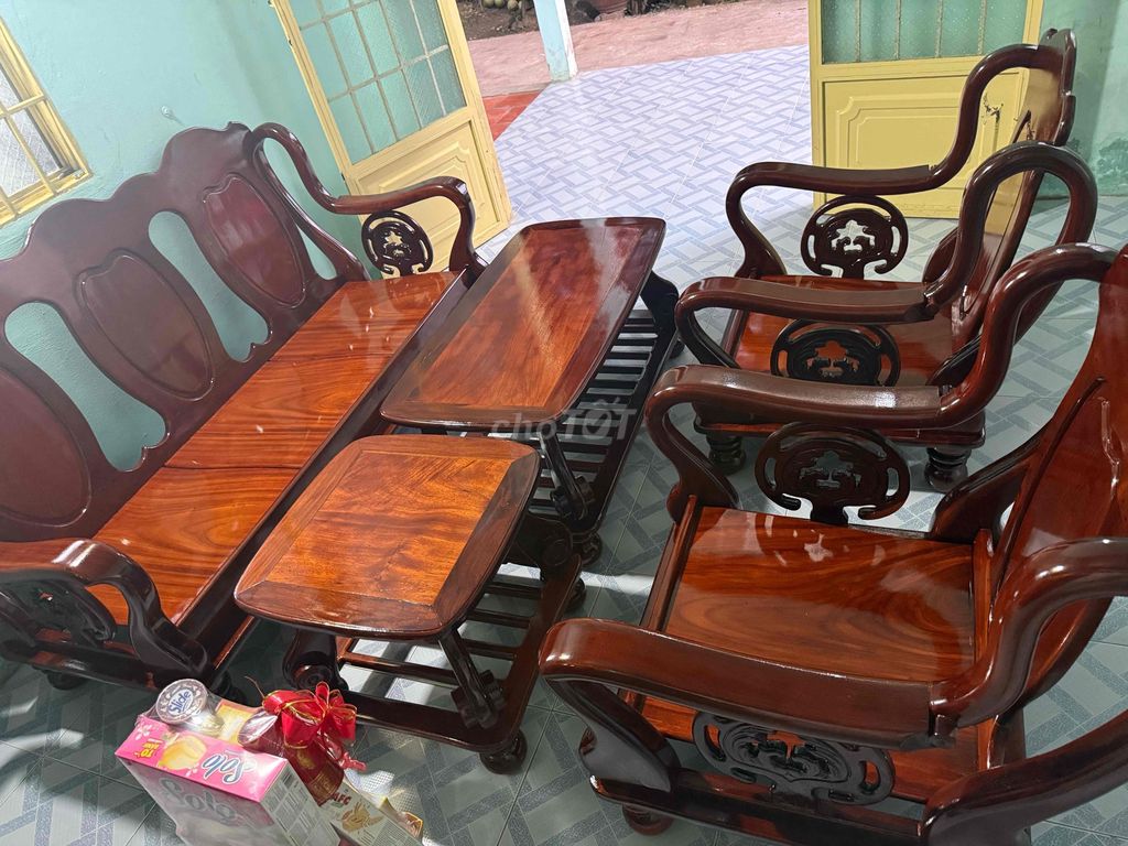 Bộ bàn ghế sofa Gỗ gõ 5 món. Mua bán Bàn ghế tại Huyện Châu Thành Bến Tre được đăng bởi Nguyễn Toàn hình 1
