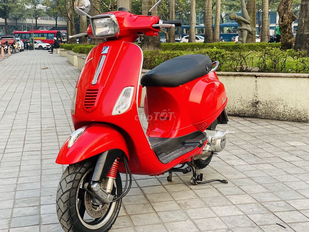 PIAGGIO VESPA S 150 3VIE  ĐÈN VUÔNG XE BIỂN 29