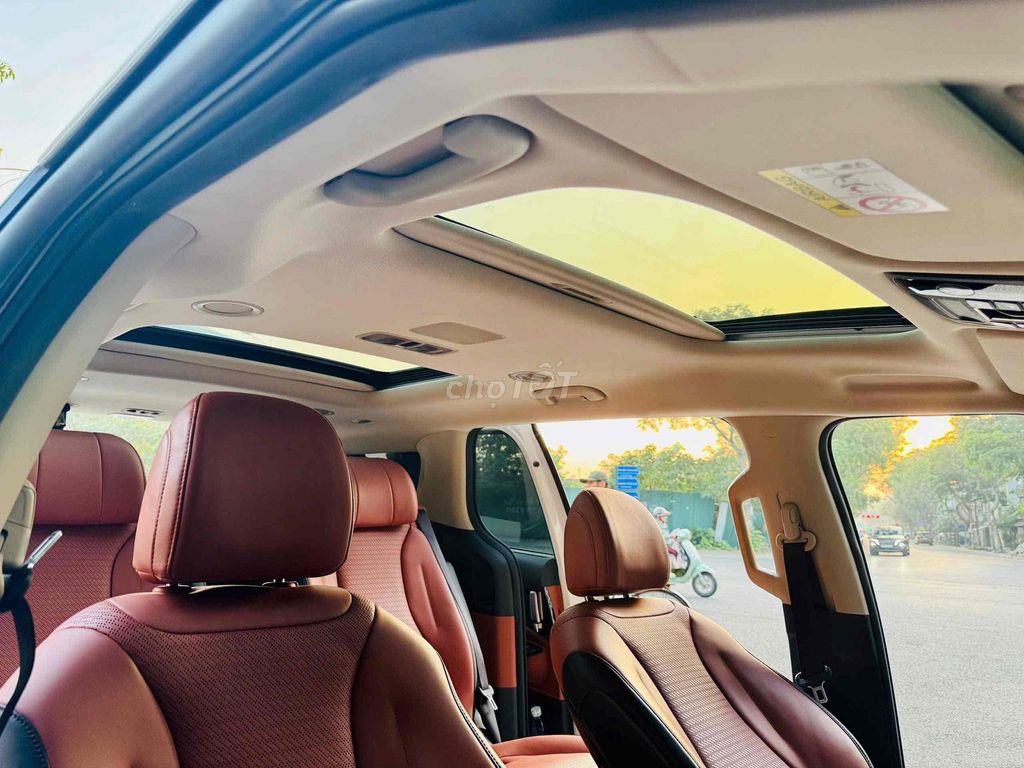 Kia Carnival 2022 2.2D Signature 50000 km. Mua bán Ô tô tại Quận Long Biên Hà Nội được đăng bởi Trang Gala hình 12