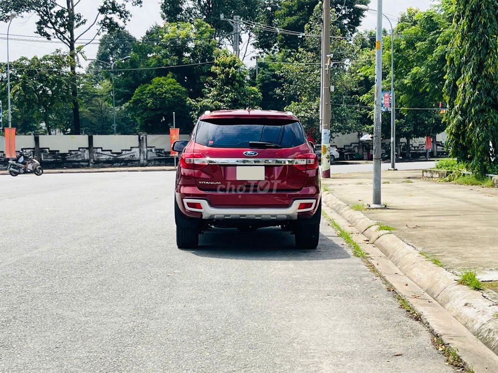Ford Everest 2021 Titanium 2.0L 4x2 AT - 63000 km. Mua bán Ô tô tại Quận 12 Tp Hồ Chí Minh được đăng bởi Xe Đẹp Minh Khôi hình 5