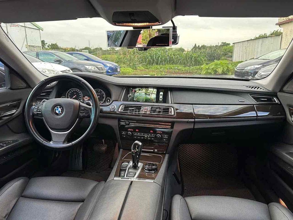 BMW 750Li - LCI bản mới - V8-4.4L  Bintubor -2015. Mua bán Ô tô tại Quận Long Biên Hà Nội được đăng bởi Long hình 8