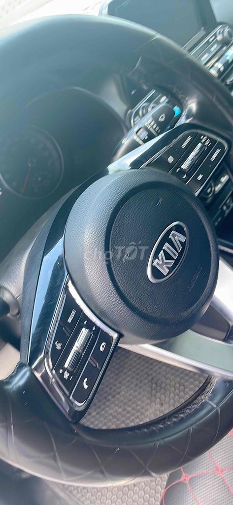 Kia Cerato mẫu mới đăng kí 2019 - 95000 km. Mua bán Ô tô tại Thành phố Dĩ An Bình Dương được đăng bởi Phan văn Độ hình 13
