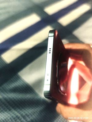 Iqoo 12 12/256gb. Mua bán Điện thoại tại Thành phố Thủ Dầu Một Bình Dương được đăng bởi y van