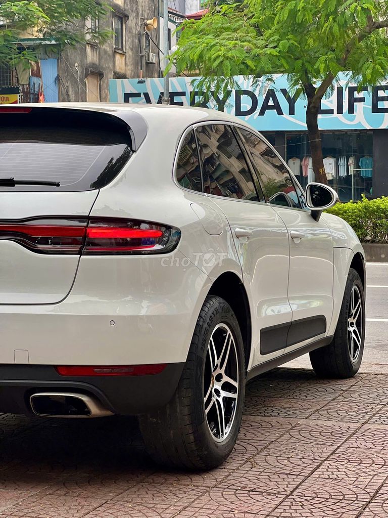 Porsche Macan 2016 model 2017, xe đẹp, xem là Ưng. Mua bán Ô tô tại Quận Long Biên Hà Nội được đăng bởi Long Biên Cars hình 12