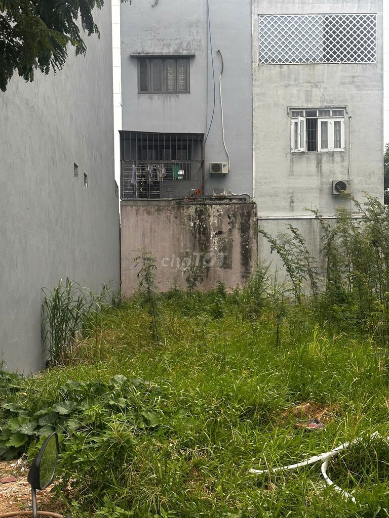 Bán đất 100m2, sổ sẵn, kdc Khang Điền PP4, xậy dựng có hầm, vị trí đẹp