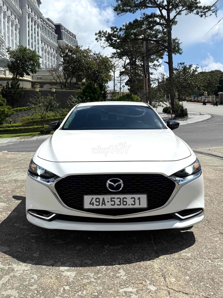 Mazda Mazda 3 Luxury 2022 Trắng Tự động