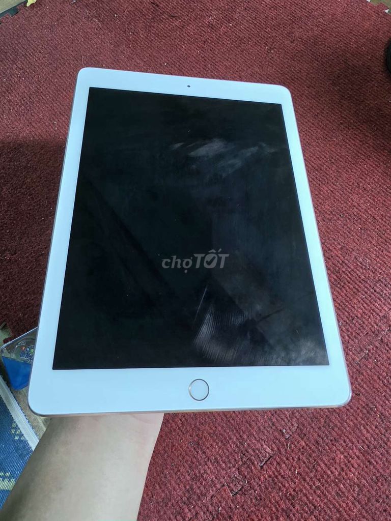 Apple iPad Pro 9.7 inch Vàng hồng. Mua bán Máy tính bảng tại Thành phố Thuận An Bình Dương được đăng bởi Hà nguyễn hình 1