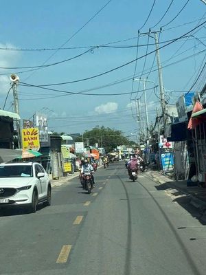 Đất mặt tiền kinh doanh khu vực xã Long Hải - dân cư đông đúc