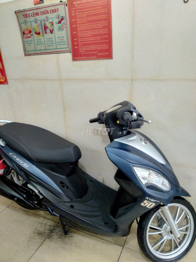 Kymco CandyHi 50cc 2022  Xhanh bạc, %96 mới. Mua bán Xe máy tại Huyện Nhà Bè Tp Hồ Chí Minh được đăng bởi Tayyip Saraç hình 2