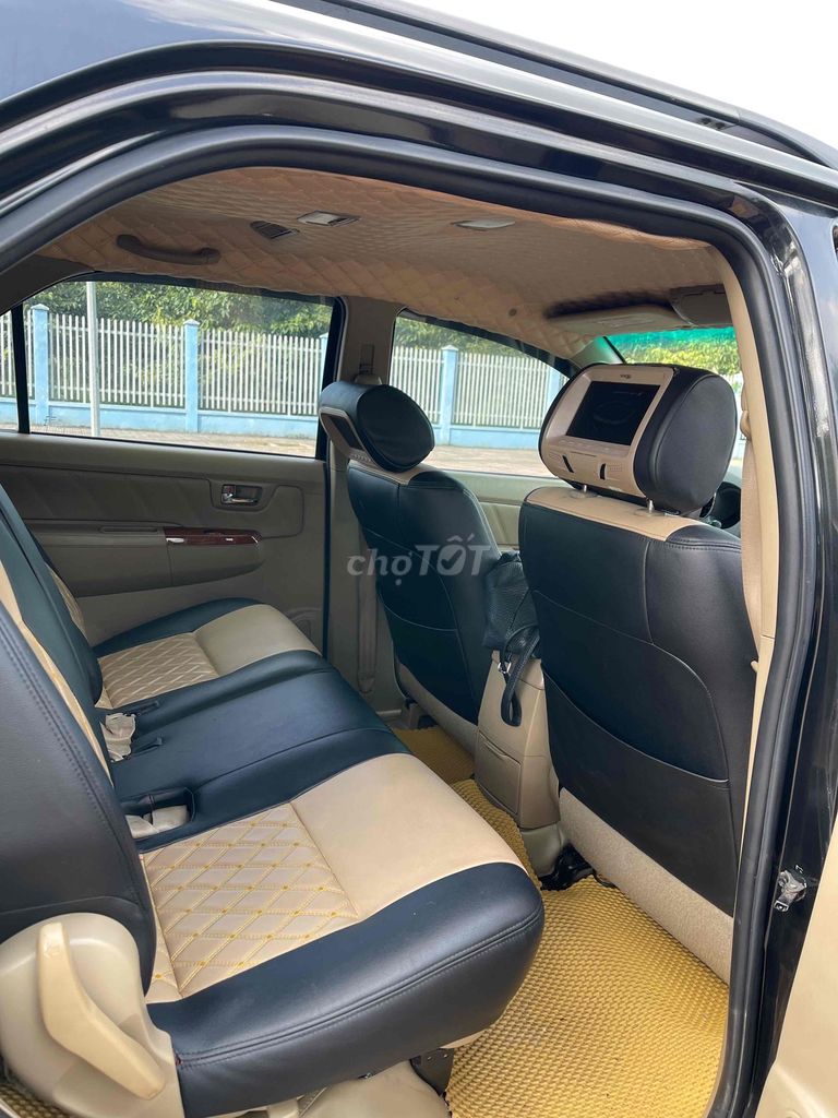 Toyota Fortuner 2011 2.7V - 139 km. Mua bán Ô tô tại Huyện Trảng Bom Đồng Nai được đăng bởi Tây Thi hình 5