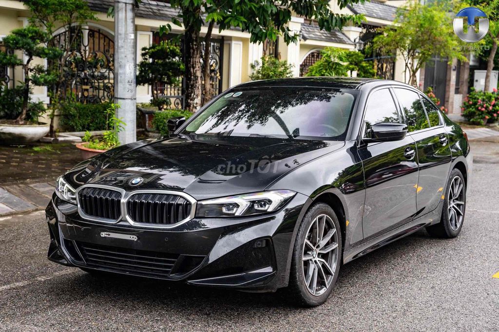 BMW 3 Series 2023 320i Sport Line - 1v3 km. Mua bán Ô tô tại Quận Long Biên Hà Nội được đăng bởi H3T Auto Việt Nam hình 3