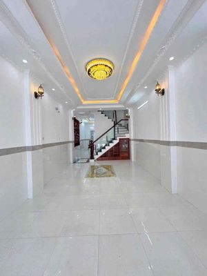 Аренда · 4 комн. · 100 м² · Huyện Nhà Bè, ул. Đường Huỳnh Tấn Phát