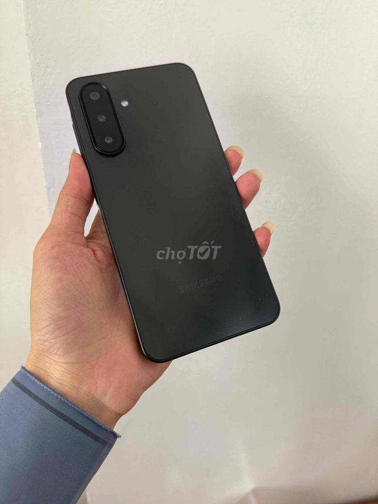 Samsung A17 4G Ram4/128GB Đen Mới 98%. Mua bán Điện thoại tại Thành phố Buôn Ma Thuột Đắk Lắk được đăng bởi Nguyễn Tâm hình 1