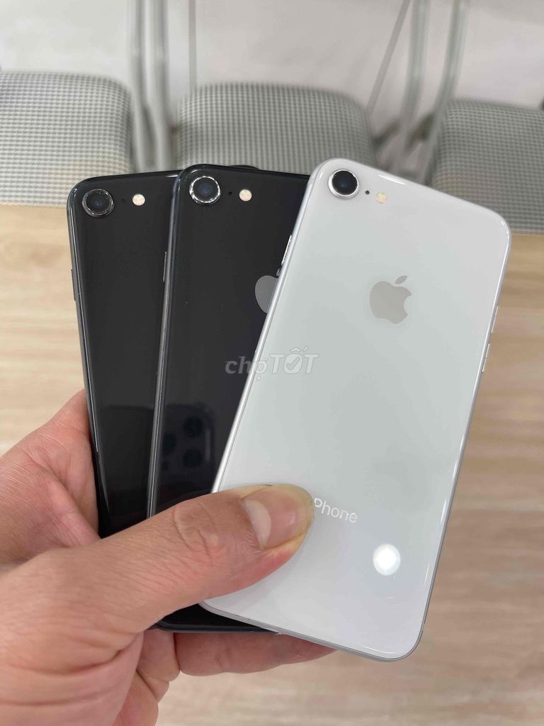 Apple iPhone 8 64GB Đen, Trắng. Mua bán Điện thoại tại Quận Cầu Giấy Hà Nội được đăng bởi thành hình 1