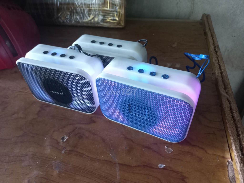 Loa Bluetooth A011 Trắng. Mua bán Tivi, Âm thanh tại Huyện Lấp Vò Đồng Tháp được đăng bởi thanh hình 1