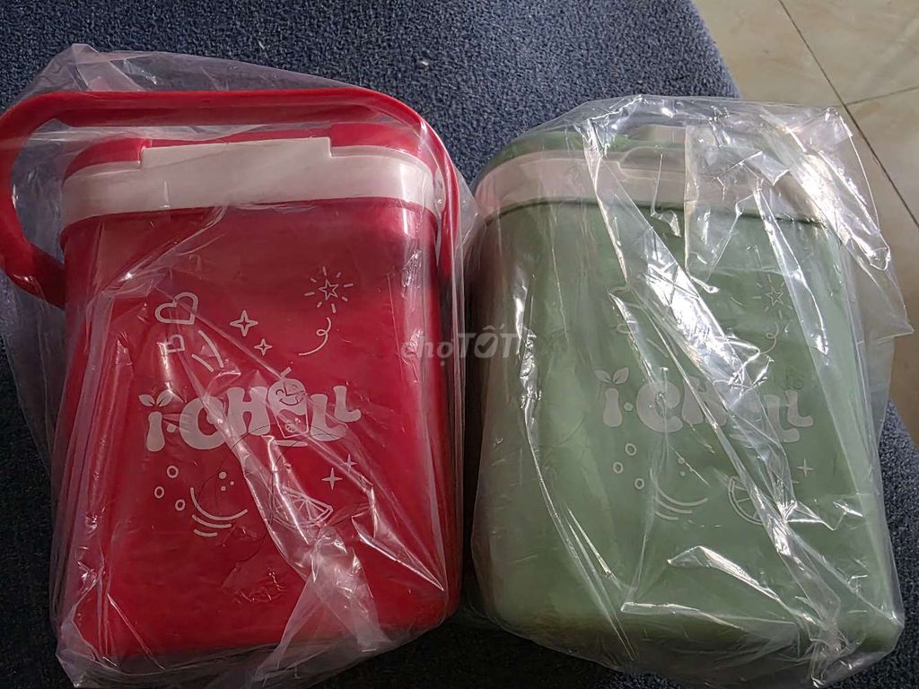 Thùng đá giữ nhiệt 1 lít Đỏ, Xanh. Mua bán Dụng cụ nhà bếp tại Quận 7 Tp Hồ Chí Minh được đăng bởi Mai9x hình 1