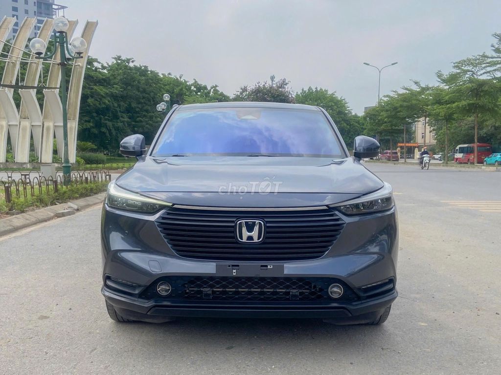 HRV G серый (новый) 2024 года пробегает 17 000 км, 1 владелец SG